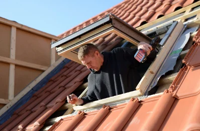 Pose de fenêtres de toit Velux à Médavy